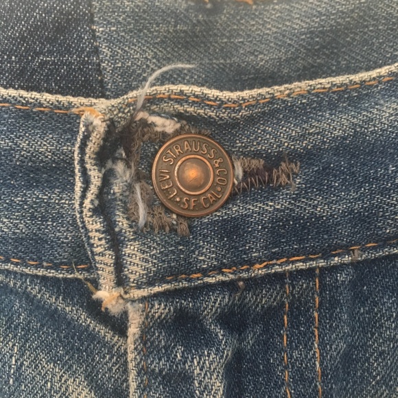 Vintage Distressed Levi's Flare Jeans - Picture 3 of 7